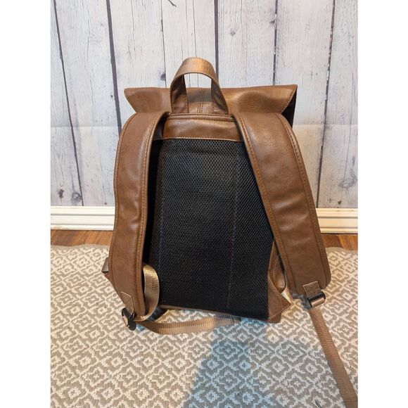 LXY large vegan leather backpack w/charging port - Picture 3 of 7